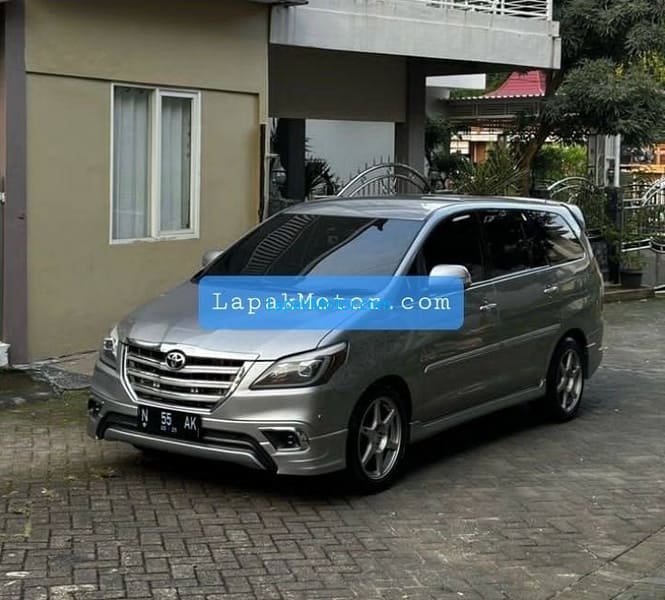 Toyota Innova V Diesel Matic 2015 Mojokerto